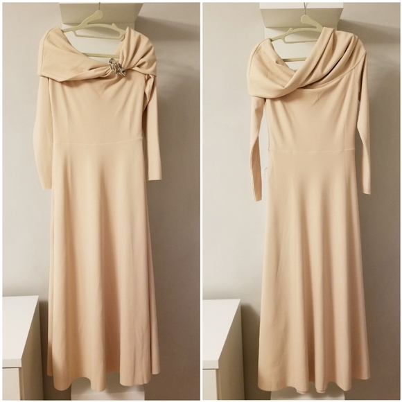 Elegant Cream Off-Shoulder Dress - Picture 5 of 12